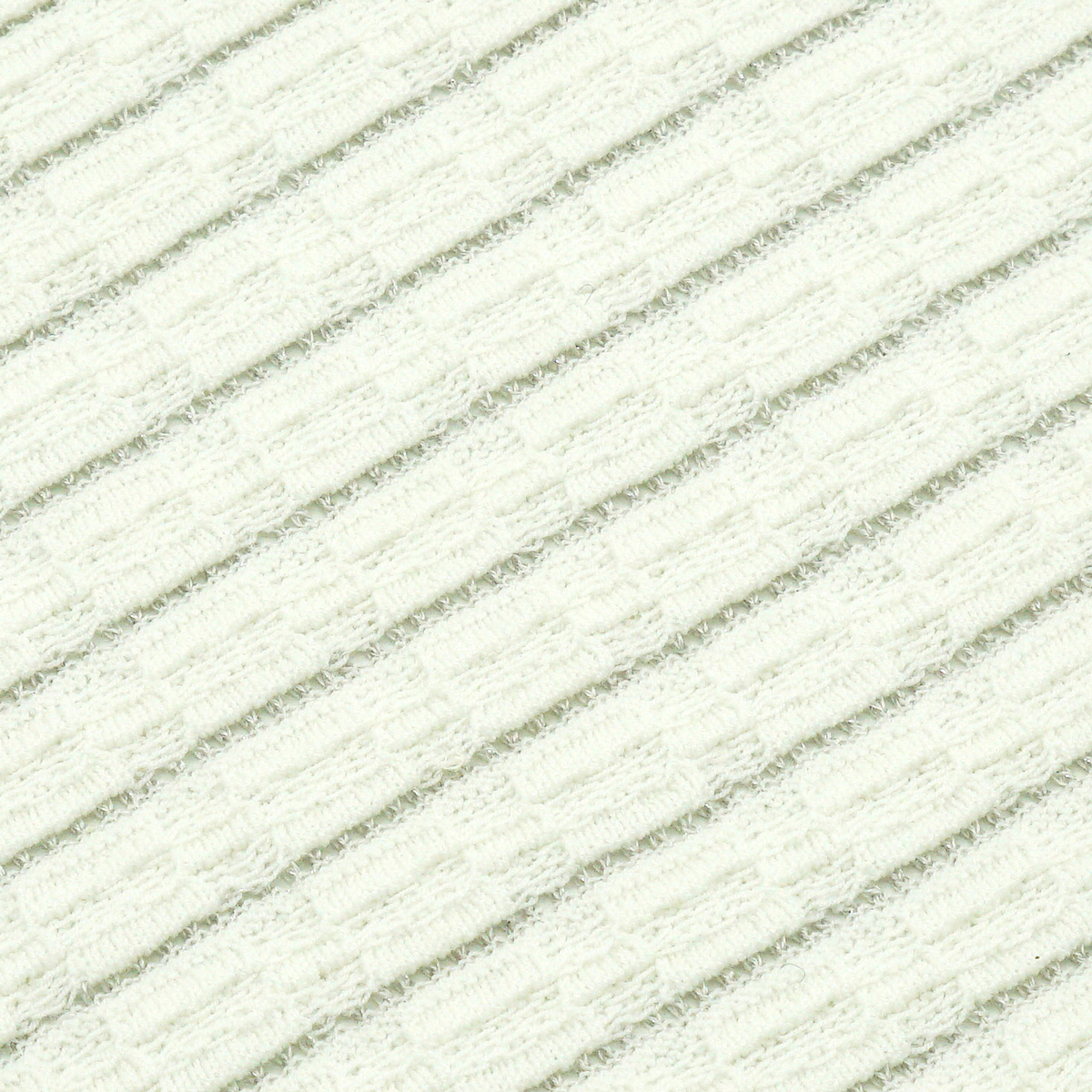 8220-1.jpg